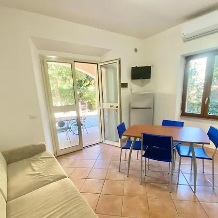 Aparthotel Isstravel, Il Boschetto - - 150 Mt From The San Vincenzo