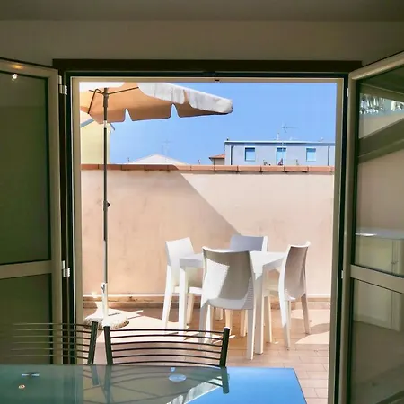 Isstravel, Il Boschetto - - 150 Mt From The Aparthotel